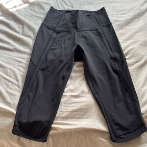 Lululemon Black Capris